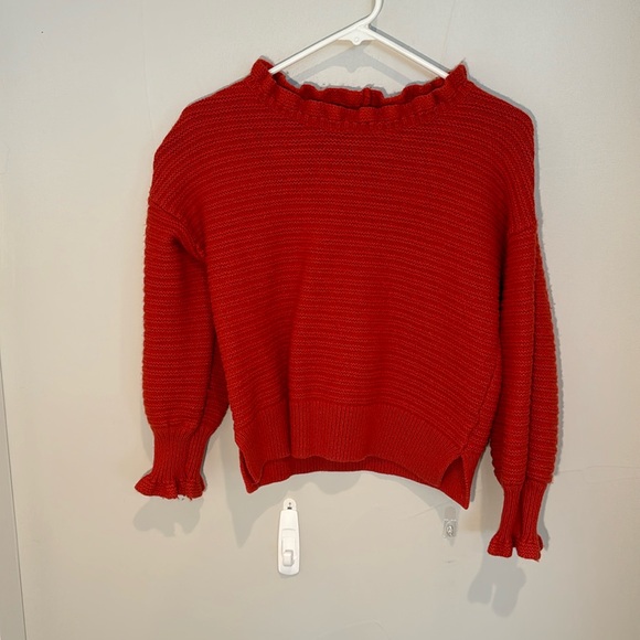 Madewell Cropped Sweater with Ruffle Detail - Picture 1 of 4